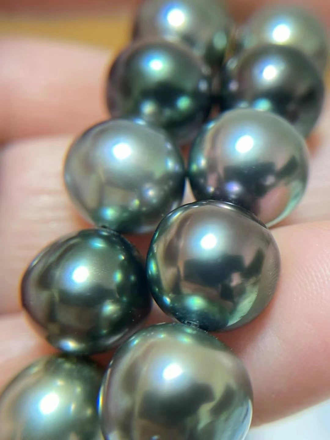 Tahitian pearl necklace 大溪地黑珍珠项链（日本精选）